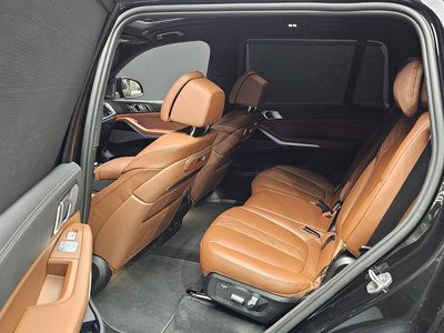 2023 BMW X7 缩略图 18