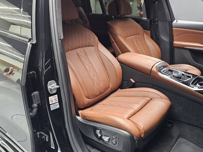 2023 BMW X7 缩略图 17