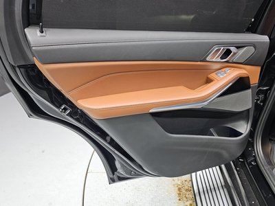 2023 BMW X7 缩略图 15