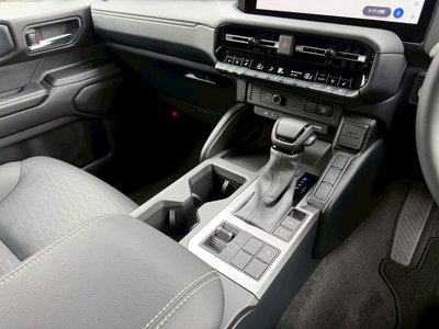 2025 Toyota LAND CRUISER 250 — миниатюра 53