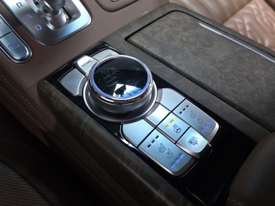 صورة مصغرة 23 لـ 2019 Genesis G90