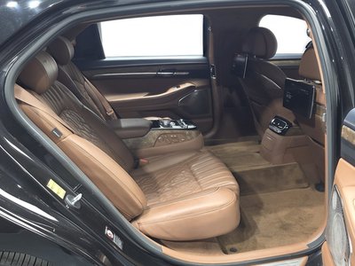 صورة مصغرة 17 لـ 2019 Genesis G90