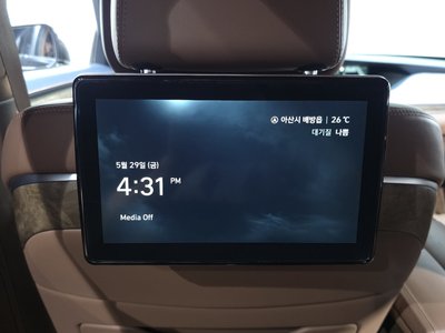 صورة مصغرة 33 لـ 2019 Genesis G90
