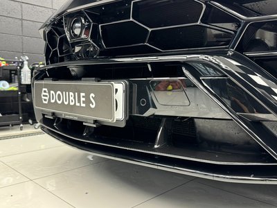 LAMBORGHINI URUS - 8