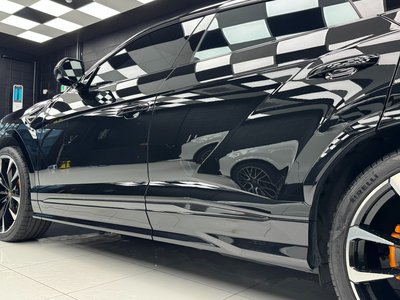 LAMBORGHINI URUS - 9