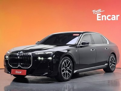 BMW 7 SERIES - 1