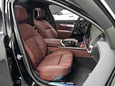 2025 BMW 7 SERIES — миниатюра 16