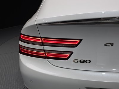 GENESIS G80 (RG3) - 10