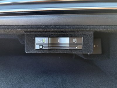 2025 LAND Rover RANGE ROVER — миниатюра 17