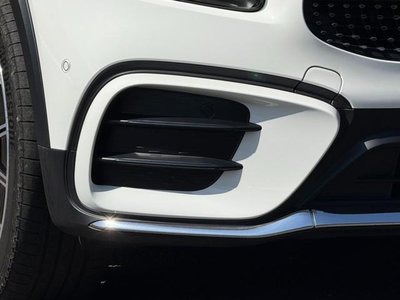 MERCEDES-BENZ GLB - 8