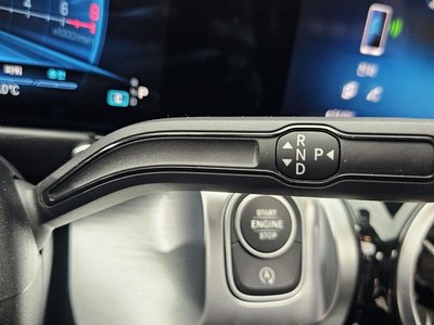 MERCEDES-BENZ GLB - 9