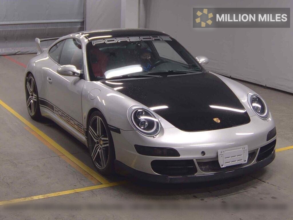 PORSCHE 911 - View 1