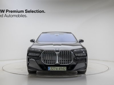 BMW 7 SERIES - 2