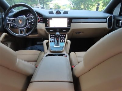 PORSCHE CAYENNE - 8