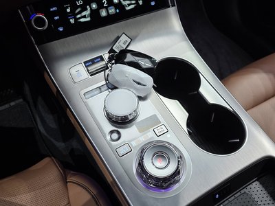 2026 Genesis GV70 缩略图 12