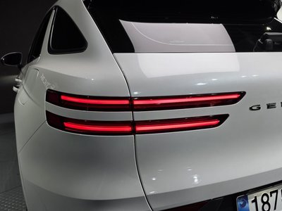صورة 10 لـ 2026 Genesis GV70