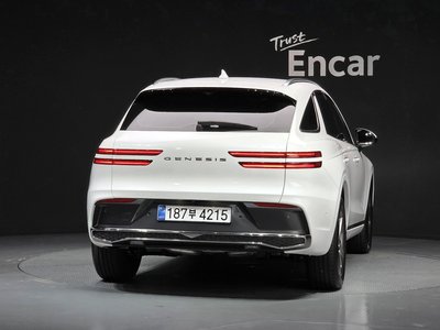 صورة 3 لـ 2026 Genesis GV70