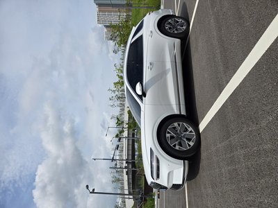2022 Genesis ELECTRIFIED GV70 photo 1