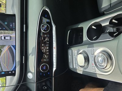 2022 Genesis ELECTRIFIED GV70 photo 9
