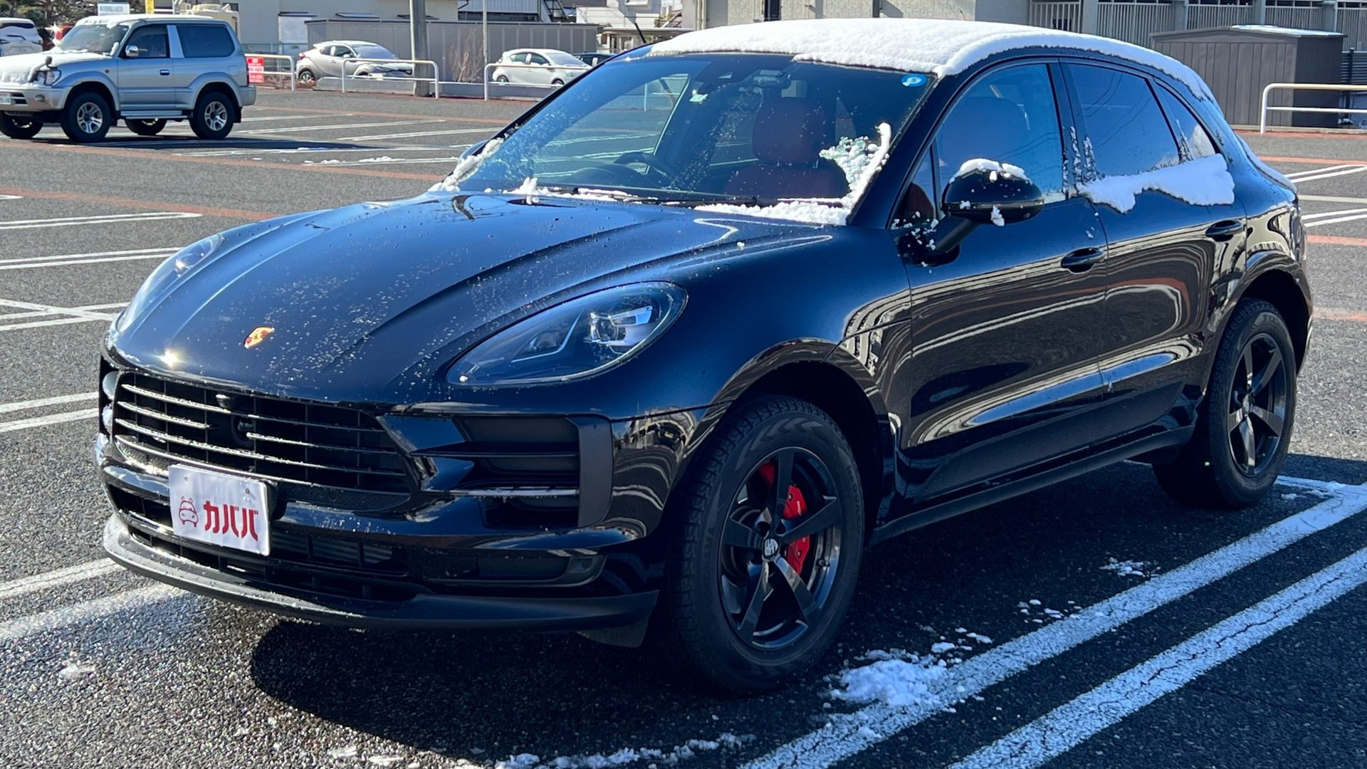 PORSCHE MACAN - View 1