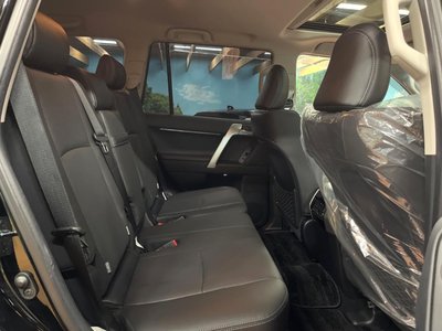 TOYOTA LAND CRUISER PRADO - 9