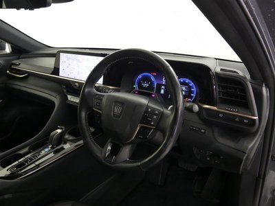 TOYOTA CROWN SPORT - 3