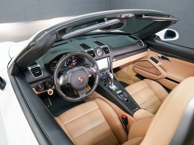 PORSCHE BOXSTER - 4
