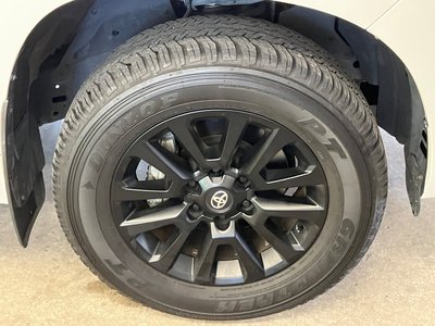 TOYOTA LAND CRUISER PRADO - 5