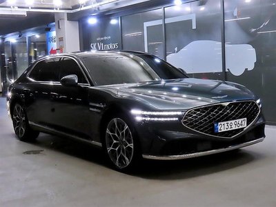 صورة 1 لـ 2023 Genesis G90 (RS4)