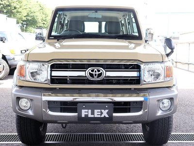 2015 Toyota LAND CRUISER 70 photo 6