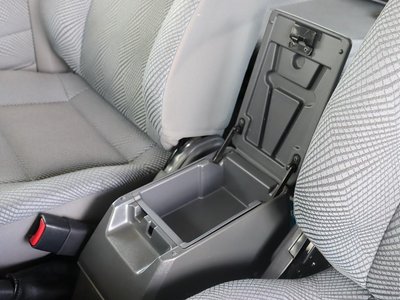 2015 Toyota LAND CRUISER 70 — миниатюра 51