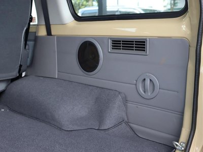 2015 Toyota LAND CRUISER 70 — миниатюра 16