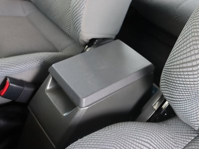2015 Toyota LAND CRUISER 70 — миниатюра 50
