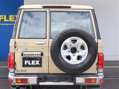 2015 Toyota LAND CRUISER 70 photo 9