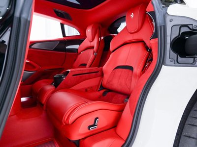 FERRARI PUROSANGUE - 4