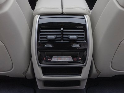 2025 BMW X6 — миниатюра 18
