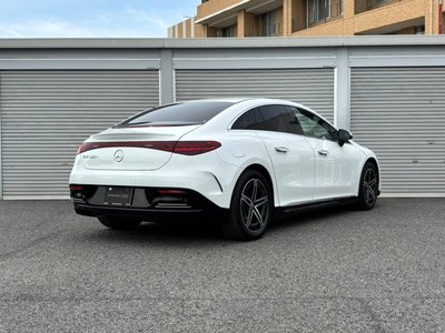 MERCEDES-BENZ EQE - 9