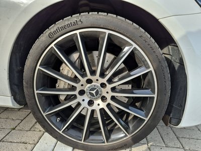 MERCEDES-BENZ E-CLASS - 8