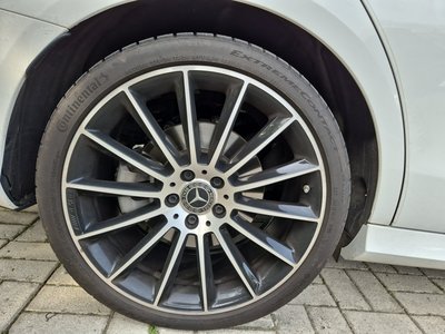 MERCEDES-BENZ E-CLASS - 5