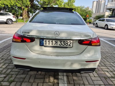 MERCEDES-BENZ E-CLASS - 4