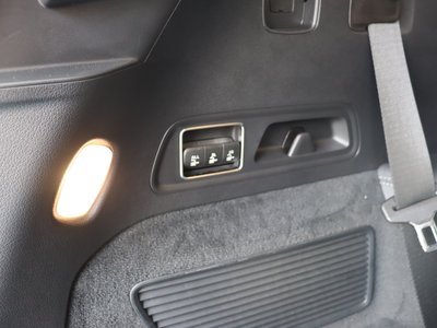 2025 Mercedes-BENZ GLS — миниатюра 75