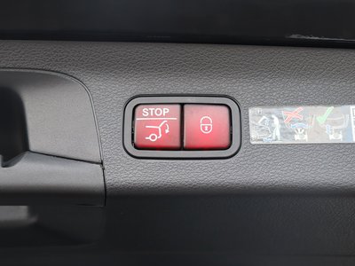 2025 Mercedes-BENZ GLS — миниатюра 76
