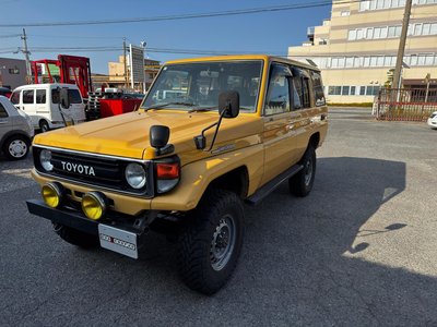 TOYOTA LAND CRUISER 70