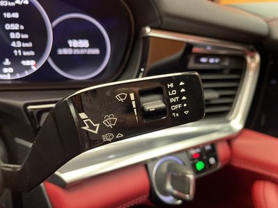 صورة مصغرة 22 لـ 2019 Porsche PANAMERA