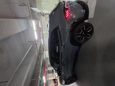 2023 BMW XM photo 3