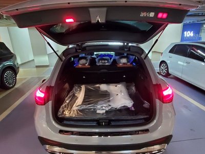 MERCEDES-BENZ GLC - 9