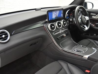 MERCEDES-BENZ GLC - 8