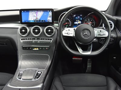 MERCEDES-BENZ GLC - 9