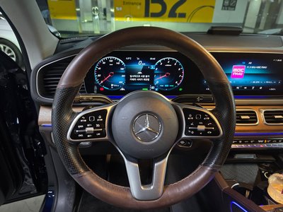 MERCEDES-BENZ GLE - 8