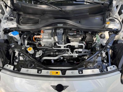 صورة 7 لـ 2025 MINI COOPER ELECTRIC